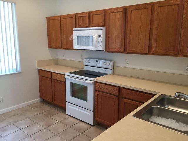 3121 N EVERGREEN Circle, Boynton Beach, FL 33426