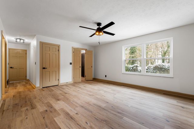 5 Cavalier Drive, Huntington, WV 25701