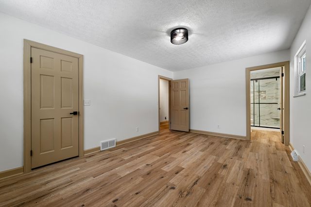 5 Cavalier Drive, Huntington, WV 25701