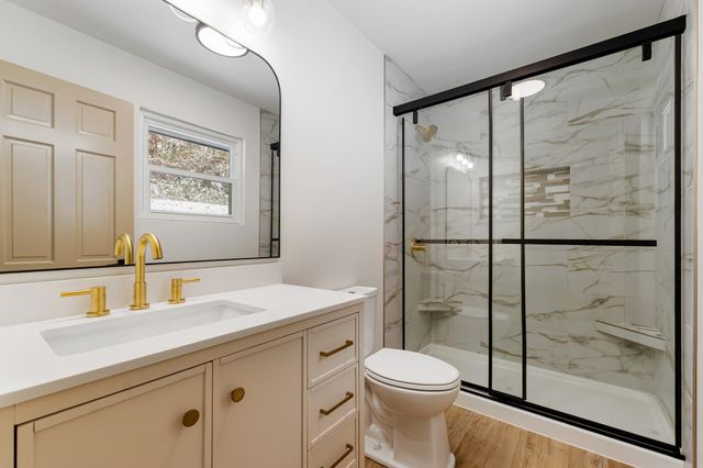 5 Cavalier Drive, Huntington, WV 25701