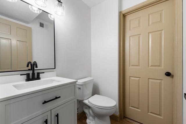 5 Cavalier Drive, Huntington, WV 25701