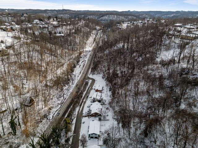 5 Cavalier Drive, Huntington, WV 25701