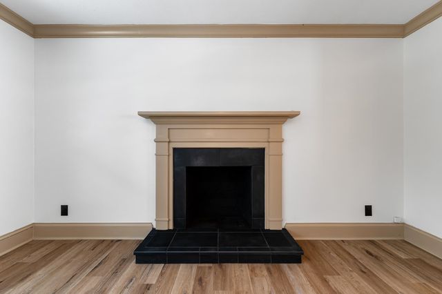 5 Cavalier Drive, Huntington, WV 25701