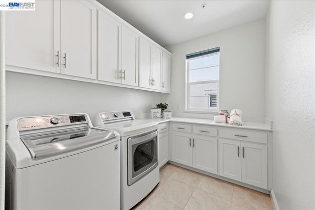 4527 Pine Mountain Way, Dublin, CA 94568