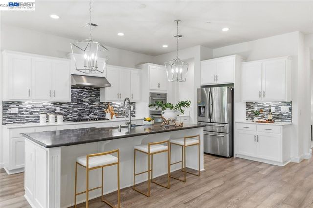 4527 Pine Mountain Way, Dublin, CA 94568