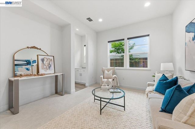 4527 Pine Mountain Way, Dublin, CA 94568