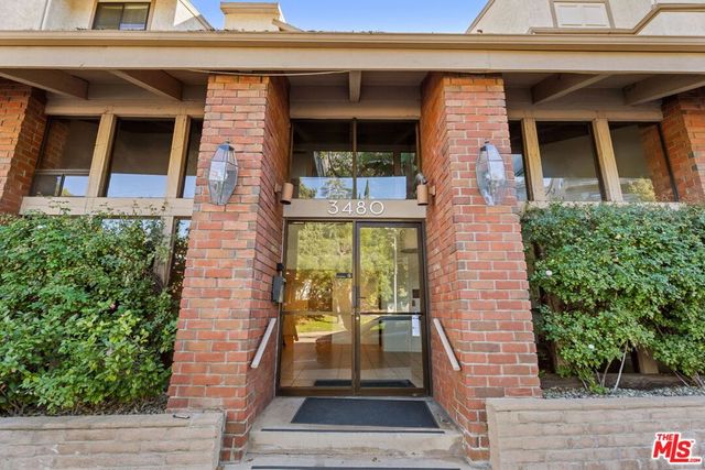 3480 Barham Boulevard 306, Los Angeles, CA 90068