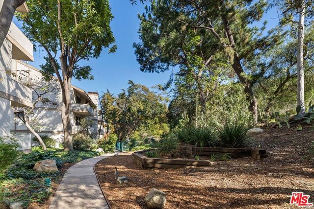 3480 Barham Boulevard 306, Los Angeles, CA 90068