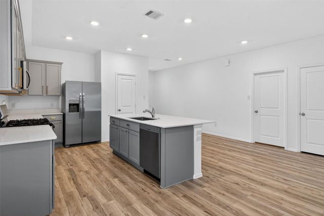 9610 Sterling Arbor Drive, Baytown, TX 77521