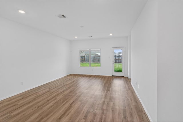 9610 Sterling Arbor Drive, Baytown, TX 77521