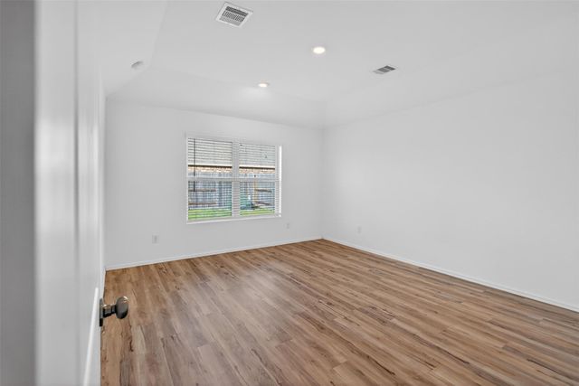 9610 Sterling Arbor Drive, Baytown, TX 77521