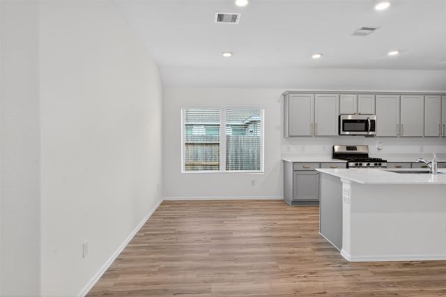 9610 Sterling Arbor Drive, Baytown, TX 77521