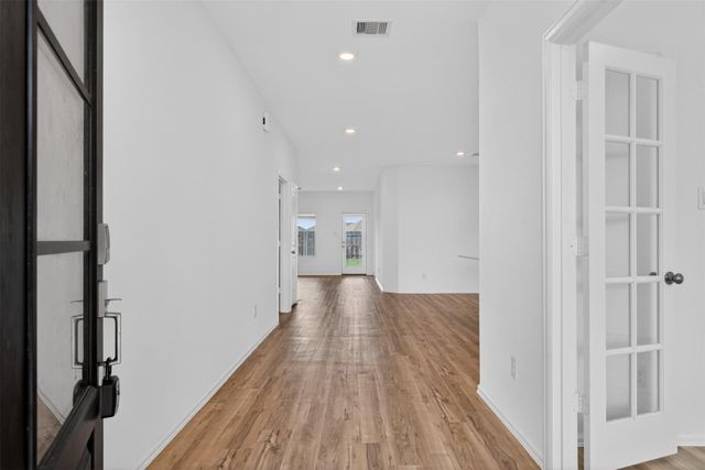 9610 Sterling Arbor Drive, Baytown, TX 77521