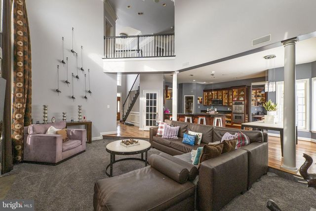 8400 SUMMIT AVE, Baltimore, MD 21244