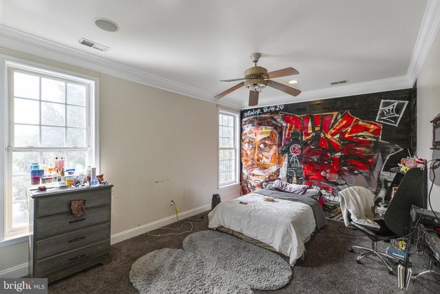 8400 SUMMIT AVE, Baltimore, MD 21244