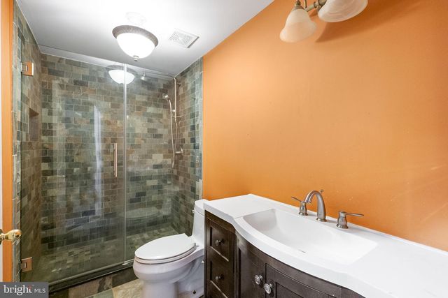 8400 SUMMIT AVE, Baltimore, MD 21244