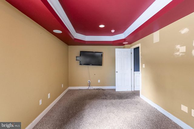 8400 SUMMIT AVE, Baltimore, MD 21244