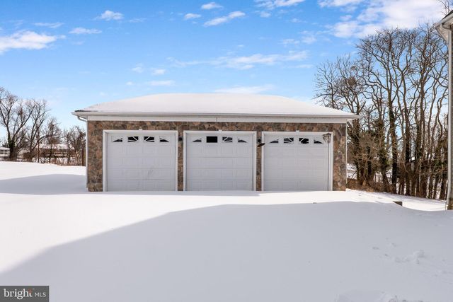 8400 SUMMIT AVE, Baltimore, MD 21244