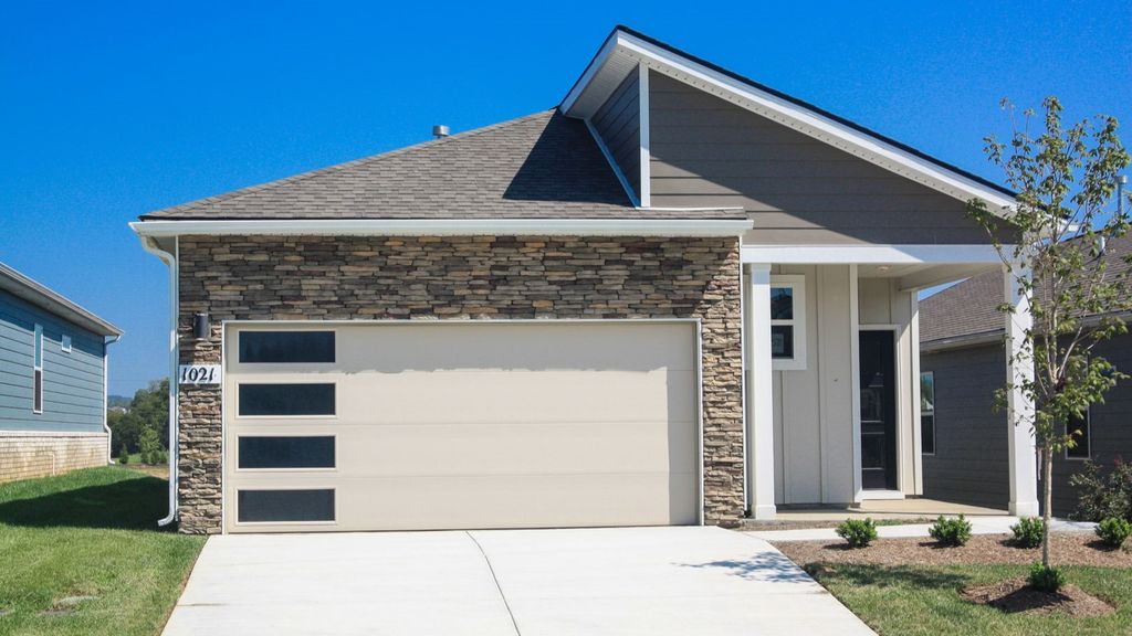 2028 Skippack PVT Circle, Gallatin, TN 37066