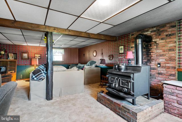 24 RICHLAND RD, Carlisle, PA 17015