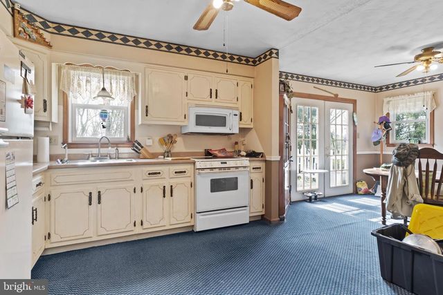24 RICHLAND RD, Carlisle, PA 17015