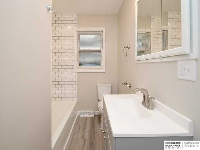 711 5th Avenue, Plattsmouth, NE 68048