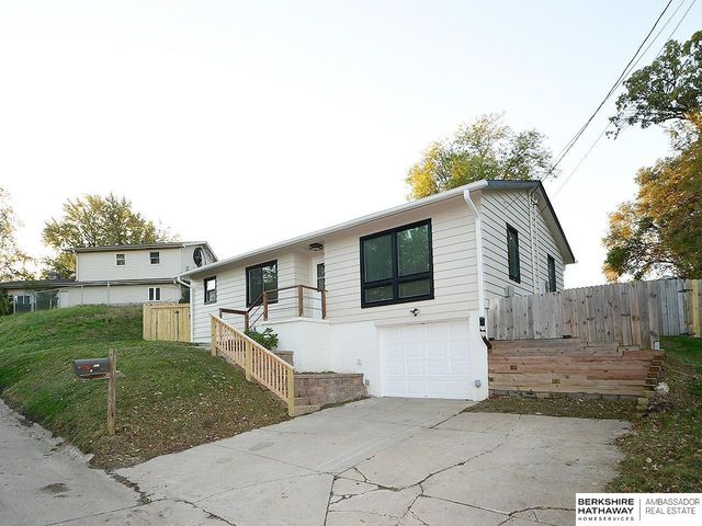 711 5th Avenue, Plattsmouth, NE 68048