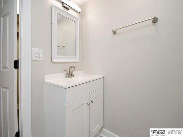 711 5th Avenue, Plattsmouth, NE 68048