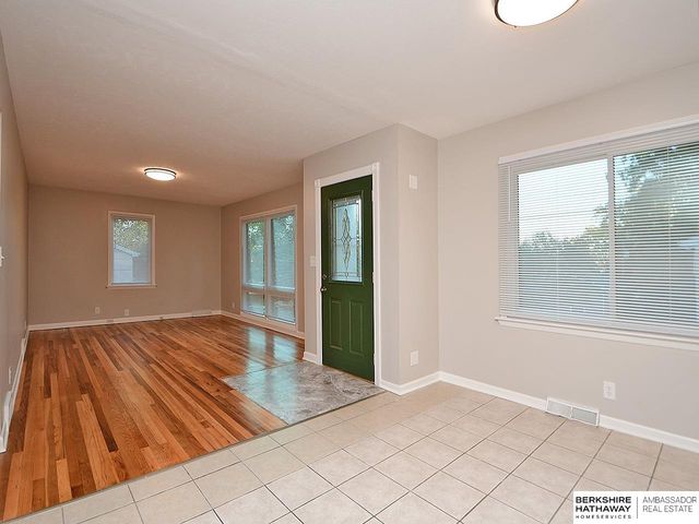 711 5th Avenue, Plattsmouth, NE 68048