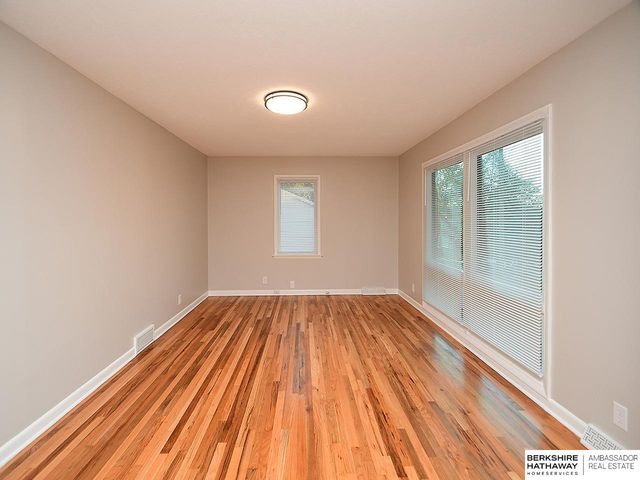 711 5th Avenue, Plattsmouth, NE 68048