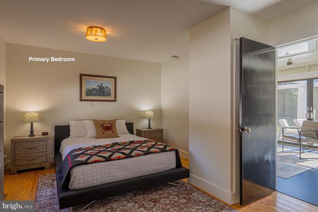 48 STEAMBOAT RD, Irvington, VA 22480