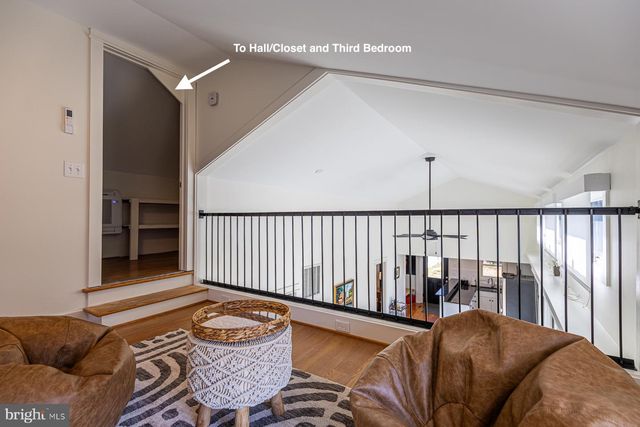 48 STEAMBOAT RD, Irvington, VA 22480