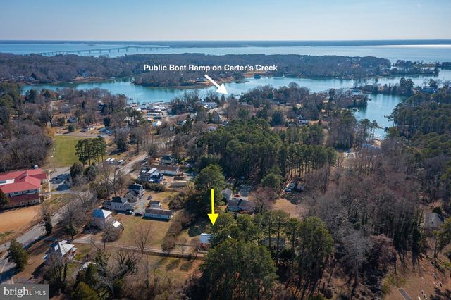 48 STEAMBOAT RD, Irvington, VA 22480