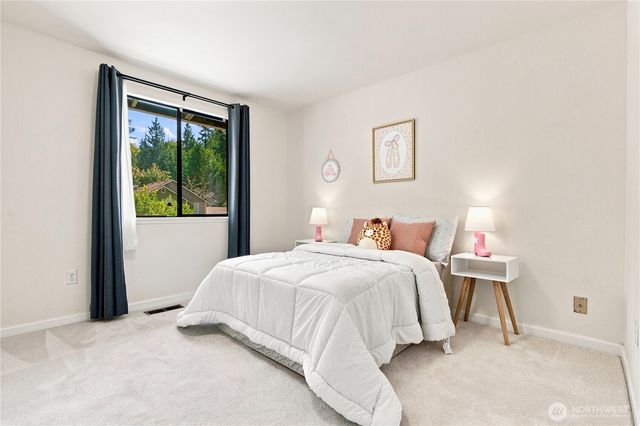 3849 166th Avenue SE, Bellevue, WA 98008