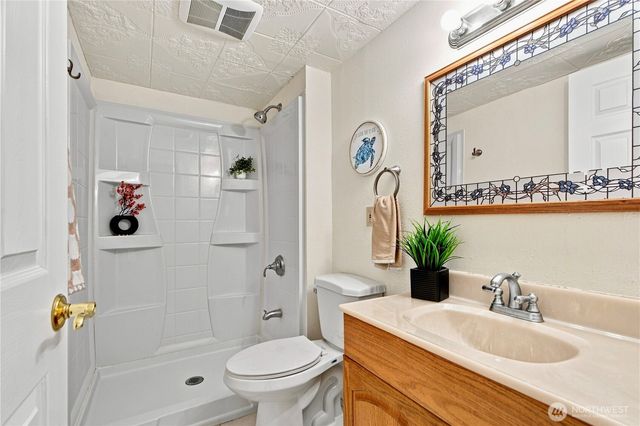 3849 166th Avenue SE, Bellevue, WA 98008