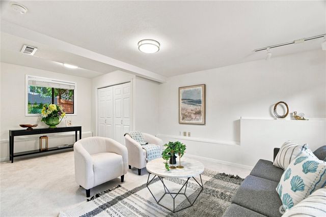 3849 166th Avenue SE, Bellevue, WA 98008
