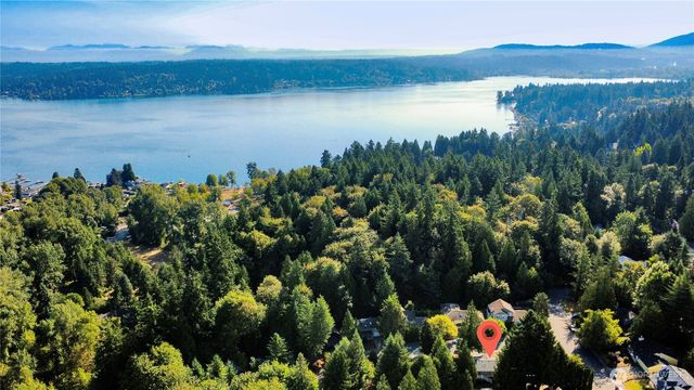 3849 166th Avenue SE, Bellevue, WA 98008