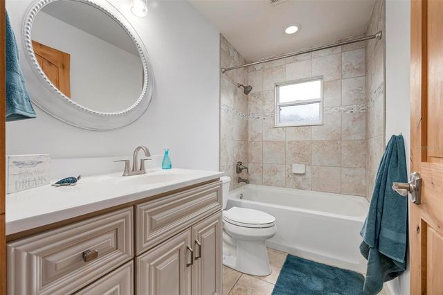 4228 FRANCIS BACON LANE, Sarasota, FL 34241