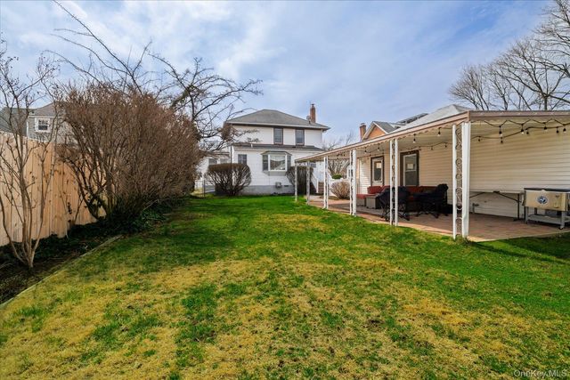 18 Phipps Avenue, East Rockaway, NY 11518