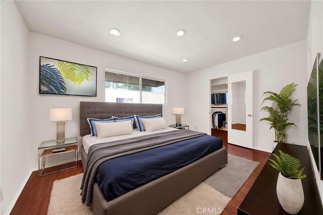 9745 Via Roma, Burbank, CA 91504