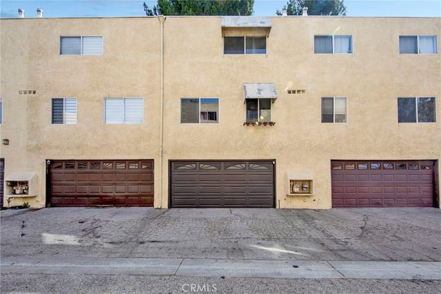 9745 Via Roma, Burbank, CA 91504