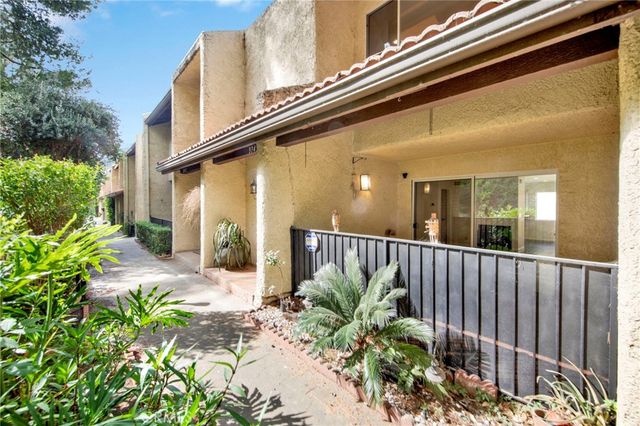 9745 Via Roma, Burbank, CA 91504