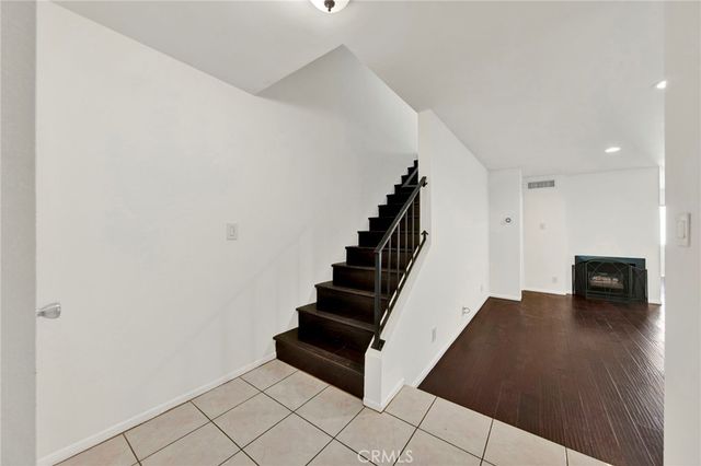 9745 Via Roma, Burbank, CA 91504