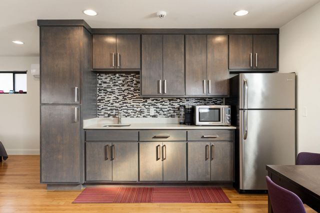 1706 Canterbury ST, Austin, TX 78702