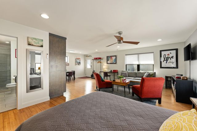 1706 Canterbury ST, Austin, TX 78702