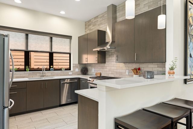 1706 Canterbury ST, Austin, TX 78702