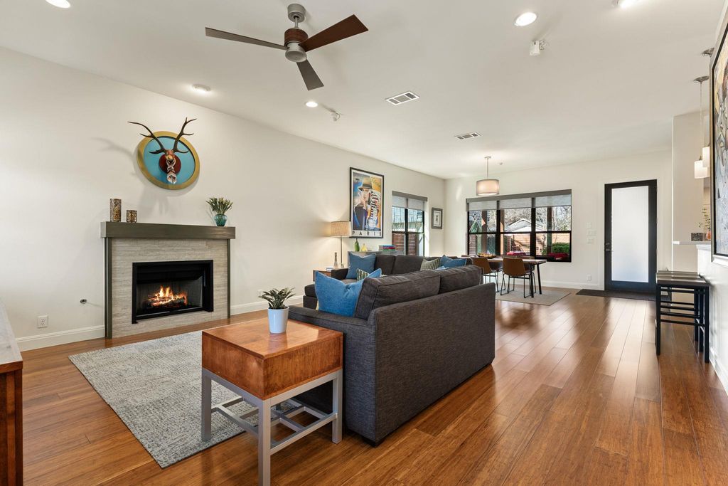 1706 Canterbury ST, Austin, TX 78702