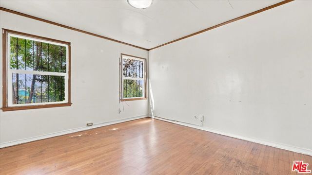 5760 Valley Ridge Drive, Los Angeles, CA 90043