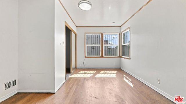 5760 Valley Ridge Drive, Los Angeles, CA 90043