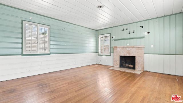 5760 Valley Ridge Drive, Los Angeles, CA 90043
